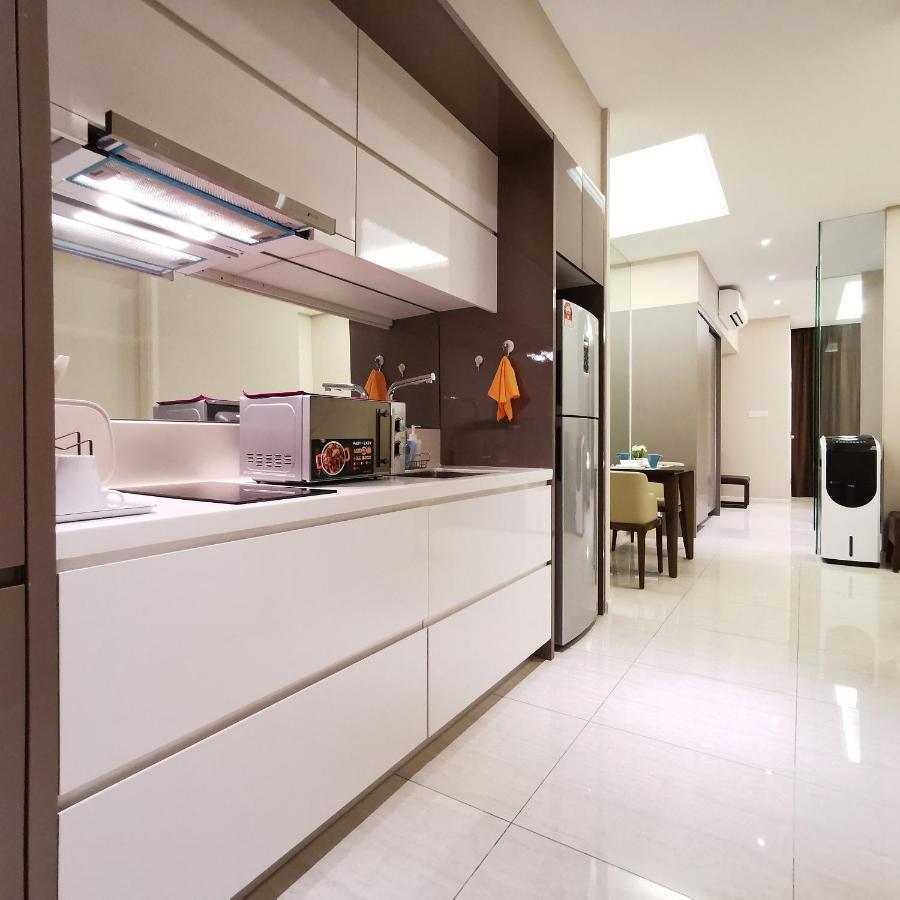 Sky Pool Elegant Suite @ Sri Hartamas Kuala Lumpur Exterior photo